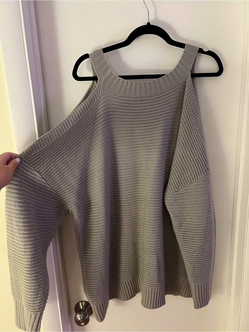 Cold-Shoulder Ribbed Knit Sweater - Gray - Picture 6 of 6